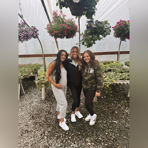 Meet your Posher, Lisa - Picture 4 of 7